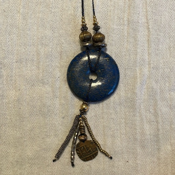 Jewelry - Lapis lazuli pendant
